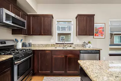 7236 212th Street SW #B, Edmonds, WA 98026 - Photo 12