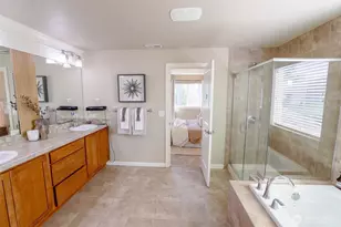 208 Ilwaco Pl SE, Renton, WA 98059 - Photo 20