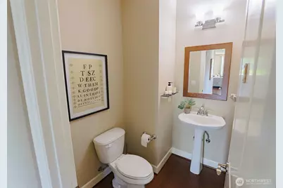 208 Ilwaco Place SE, Renton, WA 98059 - Photo 24
