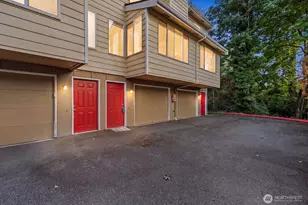 11802 98th Ave NE, Kirkland, WA 98034 - Photo 2