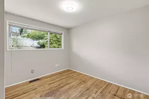 15634 NE 1st Pl, Bellevue, WA 98008 - Photo 14