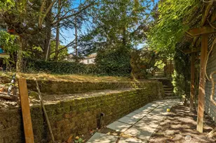 1405 S 100th St, Seattle, WA 98168 - Photo 34