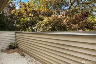 1405 S 100th St, Seattle, WA 98168 - Photo 26