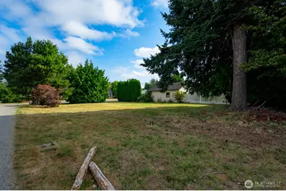 677 A Adelia Street, Blaine, WA 98230 - Photo 2