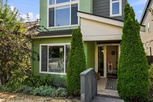 831 SW 96th Pl, Seattle, WA 98106 - Photo 32