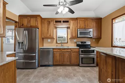 105 Memory Lane, SilverLake, WA 98645 - Photo 4