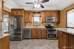 105 Memory Ln, SilverLake, WA 98645 - Photo 4