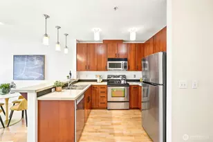 655 Crockett St, Seattle, WA 98109 - Photo 6