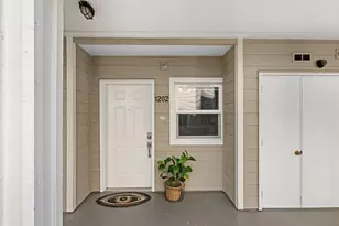 1318 37th St, Everett, WA 98201 - Photo 2