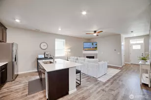 615 Mount Peak St N, Enumclaw, WA 98022 - Photo 4