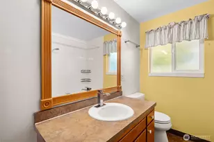 2011 8th Ave SE, Puyallup, WA 98372 - Photo 20