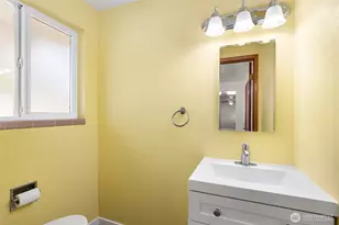 2011 8th Ave SE, Puyallup, WA 98372 - Photo 16