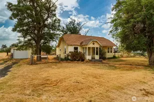 103 Cherry St, Touchet, WA 99360 - Photo 2
