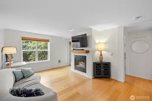 520 2nd Ave W, Seattle, WA 98119 - Photo 8