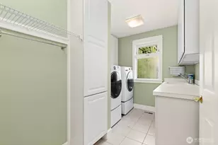 24007 76th Ave W, Edmonds, WA 98026 - Photo 28