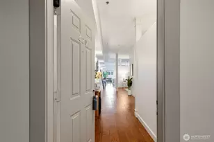 526 1st Ave S, Seattle, WA 98104 - Photo 4