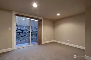 1410 N 55th St, Seattle, WA 98103 - Photo 10