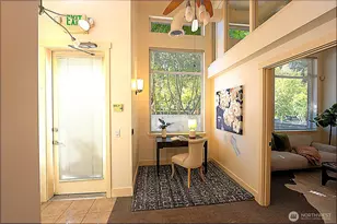 12536 15th Ave NE, Seattle, WA 98125 - Photo 2