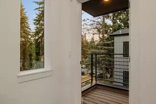 14340 Bagley Ave N, Seattle, WA 98133 - Photo 16