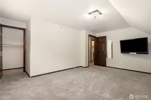 9902 274th St E, Graham, WA 98338 - Photo 18