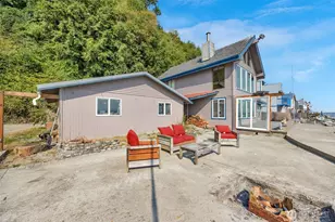 14 S Beach Dr, Everett, WA 98206 - Photo 20