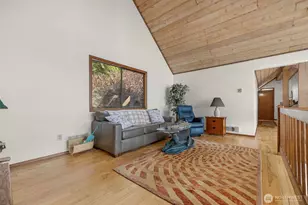 14 S Beach Dr, Everett, WA 98206 - Photo 16