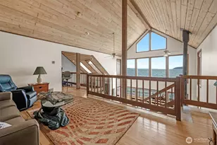 14 S Beach Dr, Everett, WA 98206 - Photo 14
