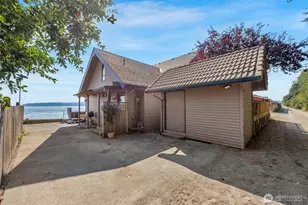 14 S Beach Dr, Everett, WA 98206 - Photo 22