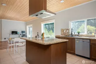 32717 NE 94th St, Camas, WA 98607 - Photo 2