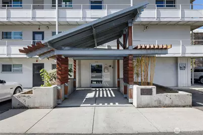 201 2nd Street S #201, Kirkland, WA 98033 - Photo 2