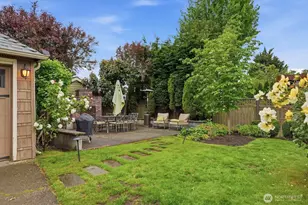 1560 28th Ave W, Seattle, WA 98199 - Photo 36