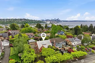 1560 28th Ave W, Seattle, WA 98199 - Photo 2
