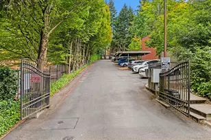 12014 98th Ave NE, Kirkland, WA 98034 - Photo 26