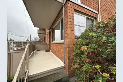 3203 NW 64th Street #6, Seattle, WA 98107 - Photo 2
