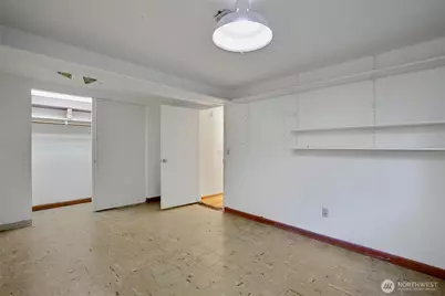 16639 SE 8th Street, Bellevue, WA 98008 - Photo 34