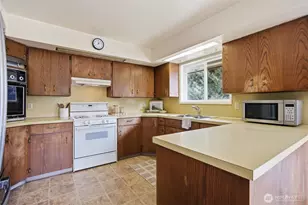 9471 Axlund Rd, Lynden, WA 98264 - Photo 16