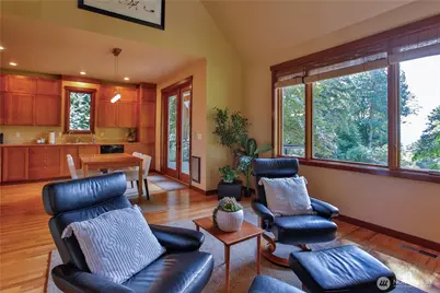 8039 Cultus Bay Road, Clinton, WA 98236 - Photo 12