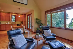 8039 Cultus Bay Rd, Clinton, WA 98236 - Photo 12
