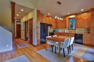 8039 Cultus Bay Rd, Clinton, WA 98236 - Photo 8
