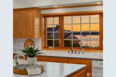 1226 N Sunset Drive, Tacoma, WA 98406 - Photo 14