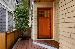 7019 Ravenna Ave NE, Seattle, WA 98115 - Photo 2