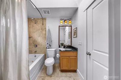 7019 Ravenna Avenue NE, Seattle, WA 98115 - Photo 18