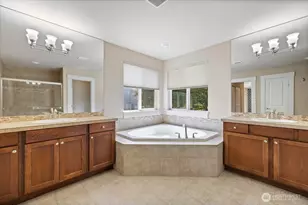 907 Ilwaco Pl NE, Renton, WA 98059 - Photo 18