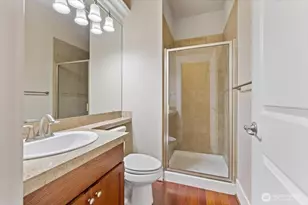 907 Ilwaco Pl NE, Renton, WA 98059 - Photo 12