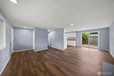 854 SW Heller Street, Oak Harbor, WA 98277 - Photo 6