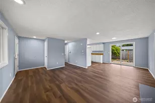 854 SW Heller St, Oak Harbor, WA 98277 - Photo 6