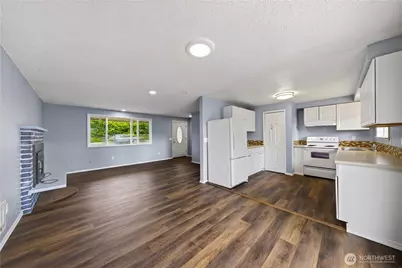854 SW Heller Street, Oak Harbor, WA 98277 - Photo 4