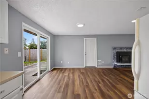 854 SW Heller St, Oak Harbor, WA 98277 - Photo 8