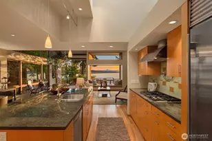 3403 Evergreen Point Rd, Medina, WA 98039 - Photo 8