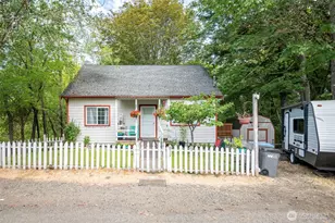 817 Kendall St, Port Orchard, WA 98366 - Photo 4